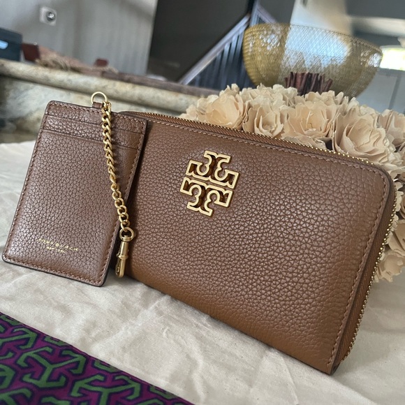 Tory Burch Women's Britten Zip Continental Wallet & cardholder - Picture 2 of 10